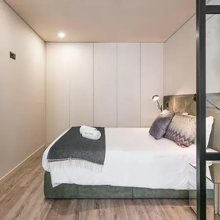 Lux Trendy Studio *
